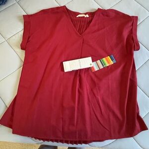 Soft Surroundings Wine V-Neck Pleated-Back Short Sleeve Top